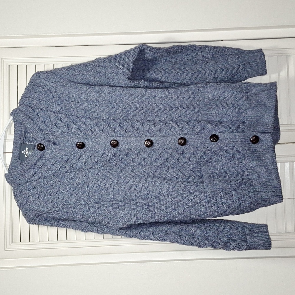 Aran Woolen Mills (XL) 100% Merino Wool- Blue Knit Sweater, pockets, buttons